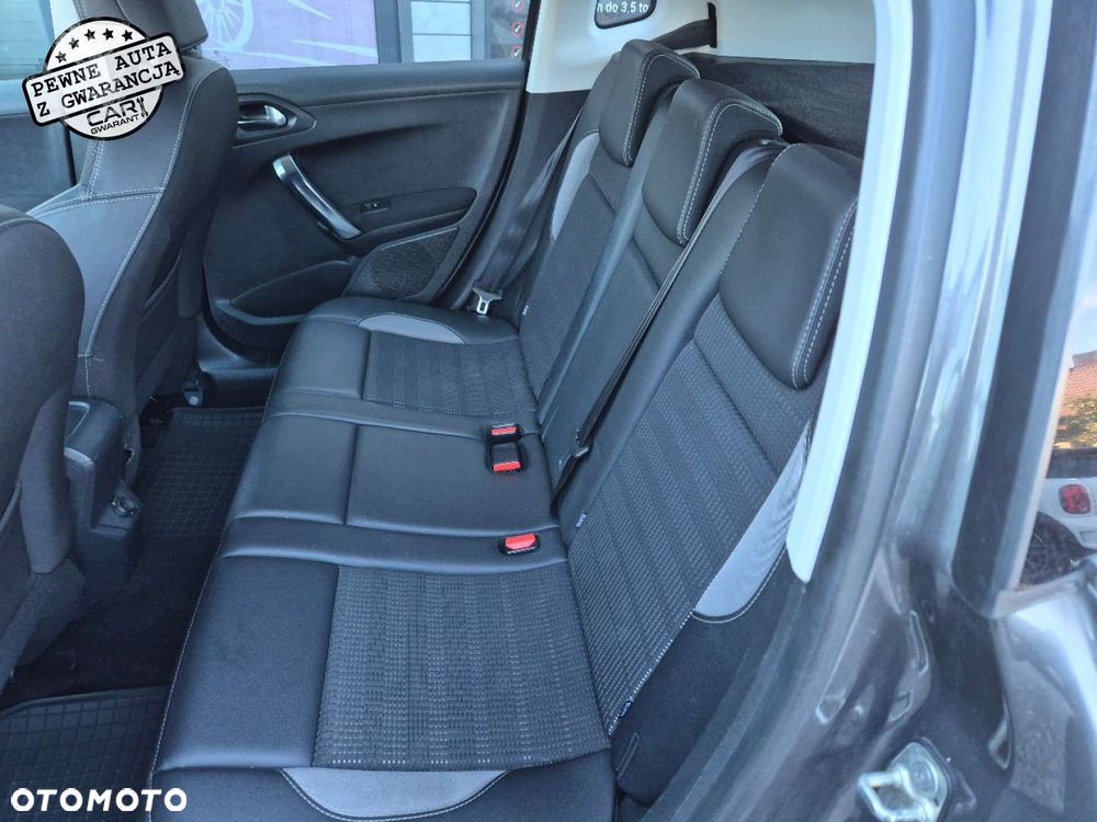 Peugeot 2008 - 16