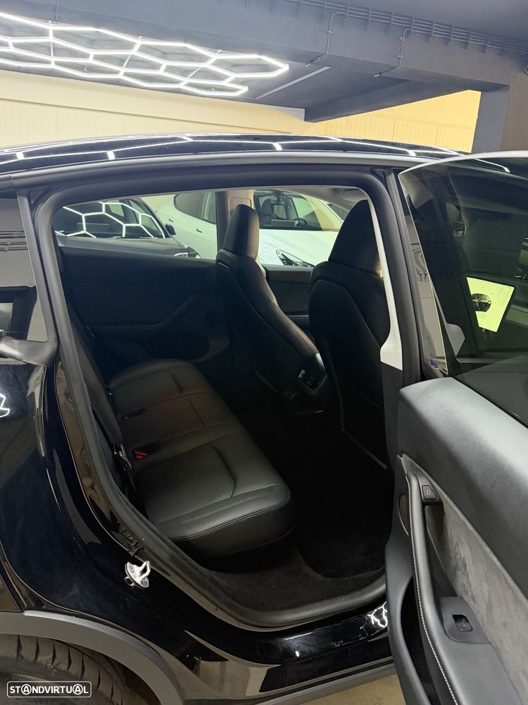 Tesla Model Y Standard - 7