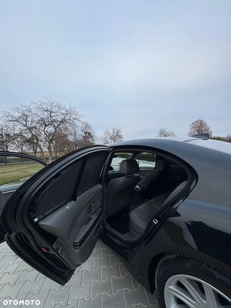 BMW Seria 7 740d - 16