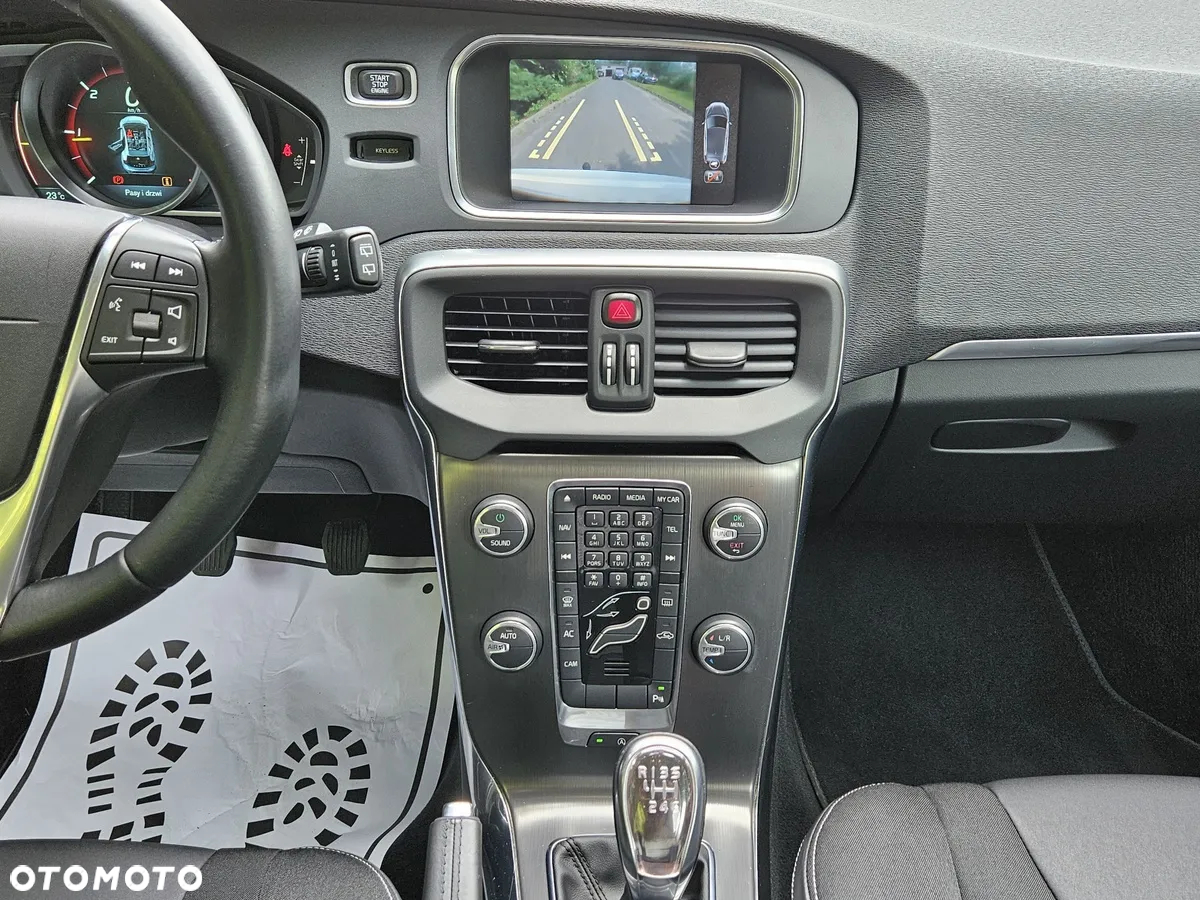 Volvo V40 D2 Momentum - 15