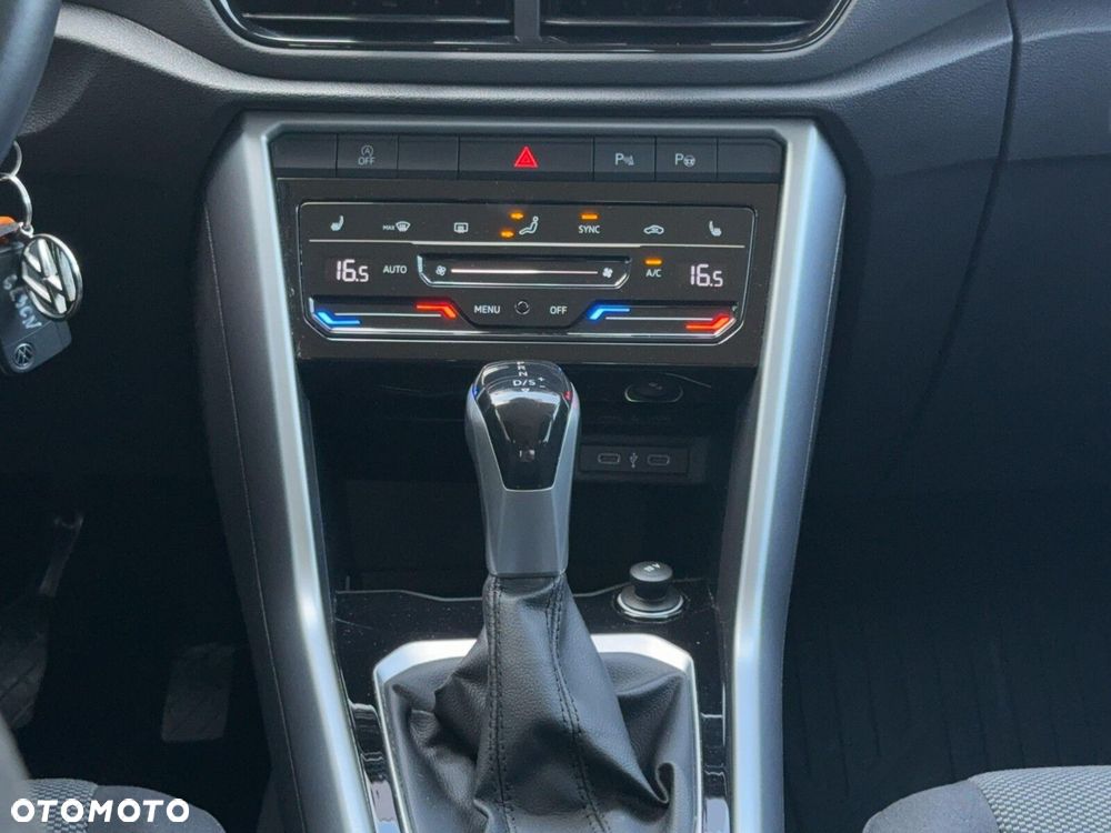 Volkswagen T-Roc 1.5 TSI Life DSG - 25