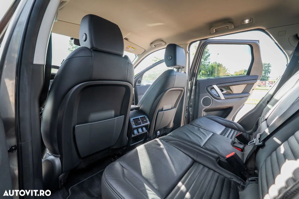 Land Rover Discovery Sport 1.5 P300e PHEV Dynamic S - 12