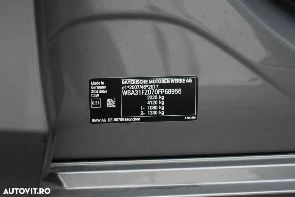 BMW Seria 3 320d Touring xDrive Aut. - 17