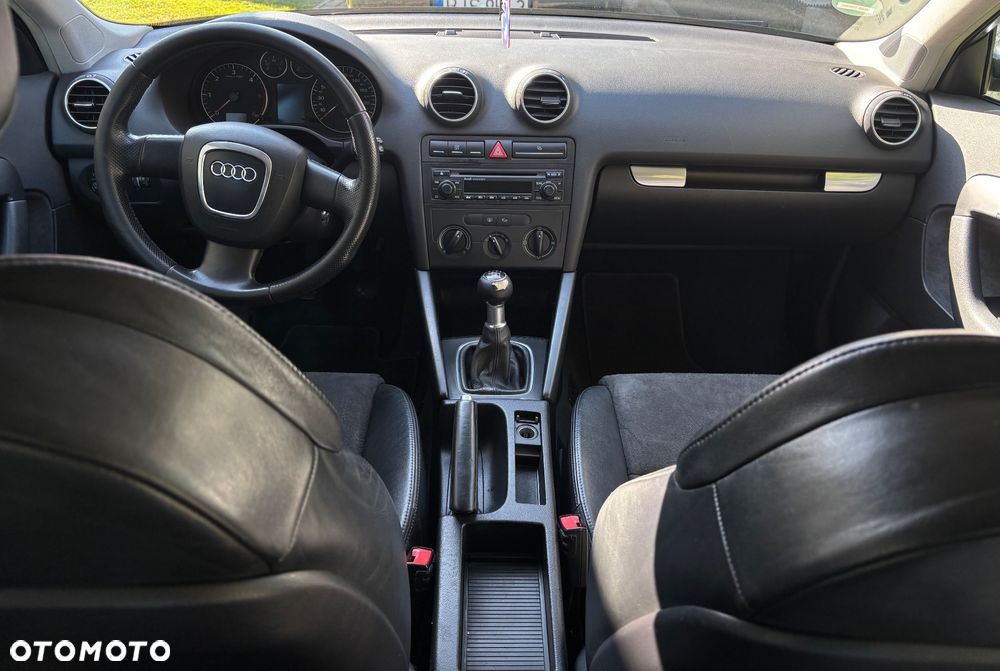 Audi A3 Sportback 2.0 TDI Ambition - 14