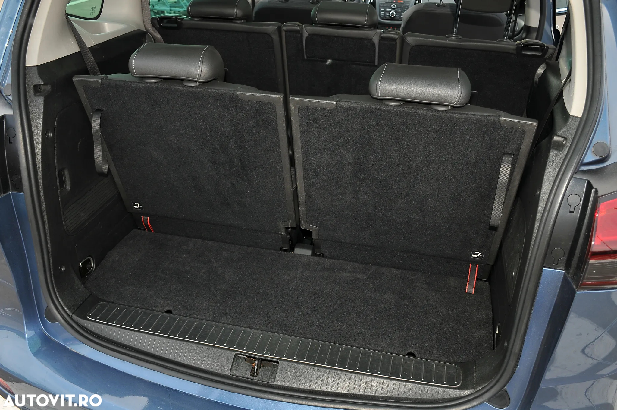Opel Zafira Tourer 1.6 CDTI Start/Stop Cosmo - 25