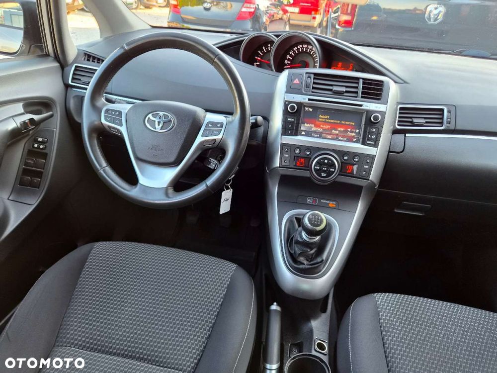 Toyota Verso - 26