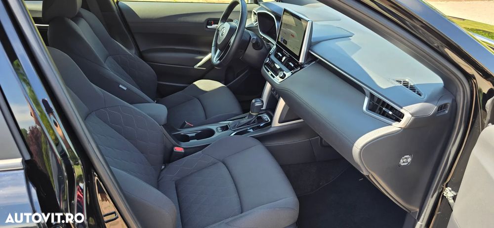 Toyota Corolla Cross 1.8 VVT-i Team Deutschland - 13