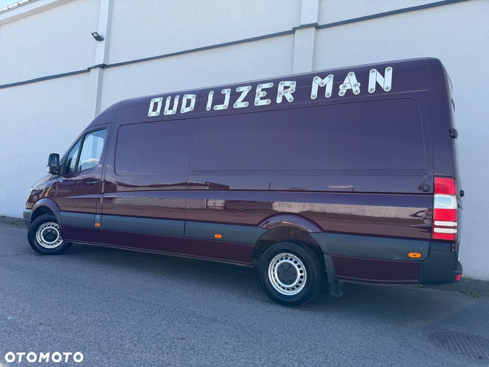 Mercedes-Benz Sprinter 319 - 17