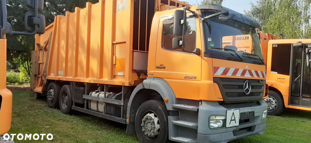 Mercedes-Benz AXOR 2529 Śmieciarka 6x2 Euro5 - 8