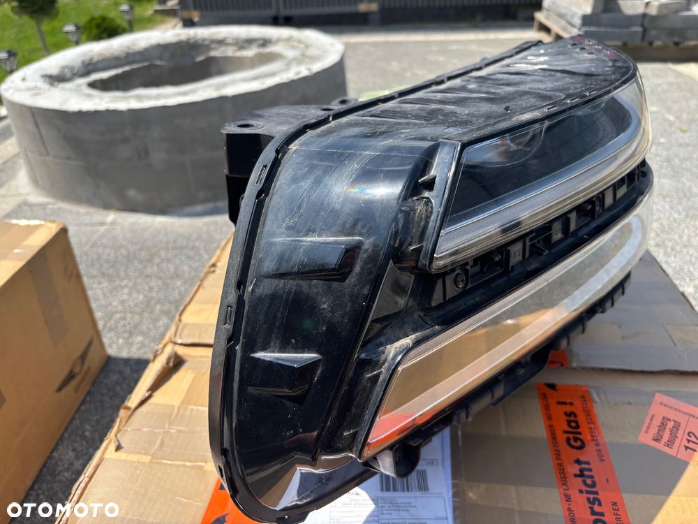 Genesis GV80 Reflektor Full Led lewa strona - 7