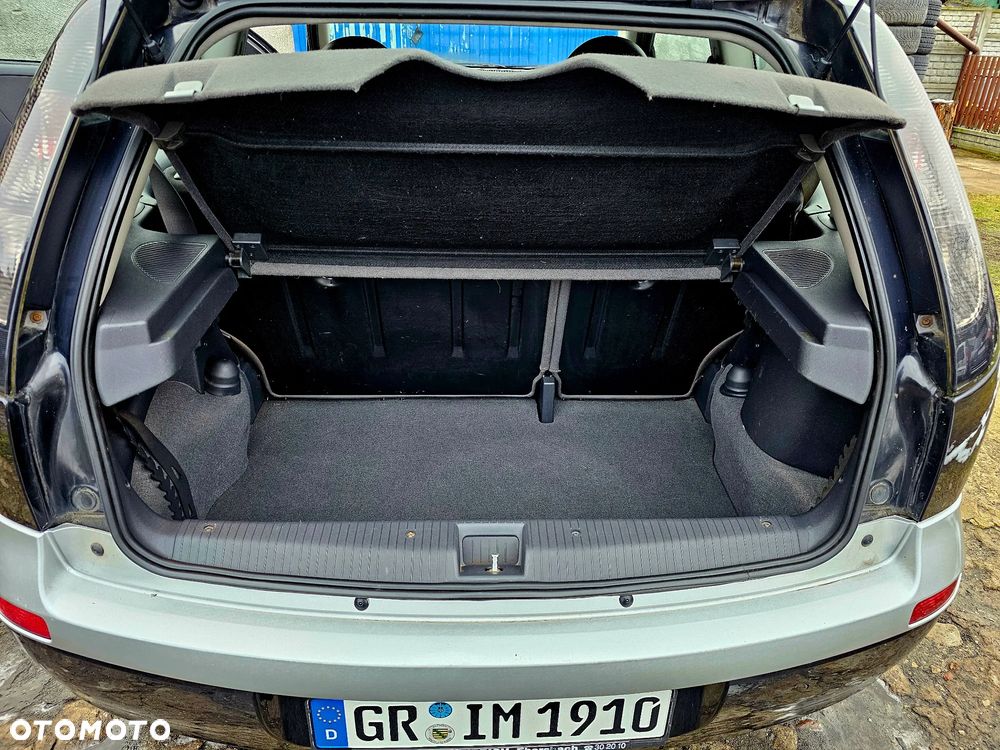 Opel Corsa 1.2 16V - 18