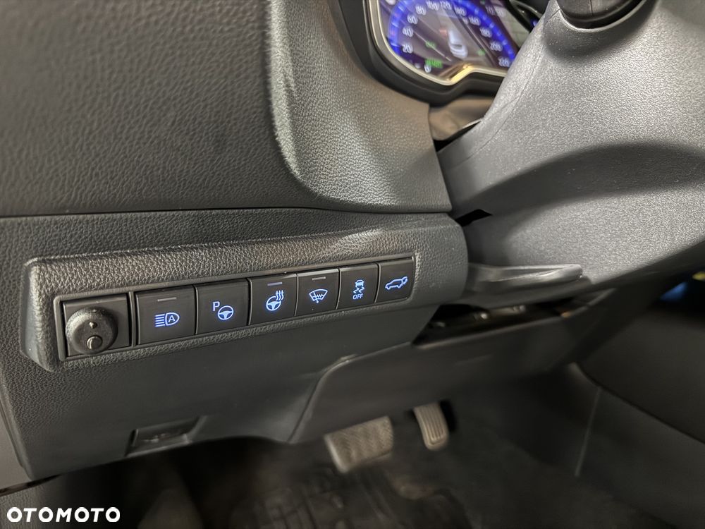 Toyota Corolla - 22