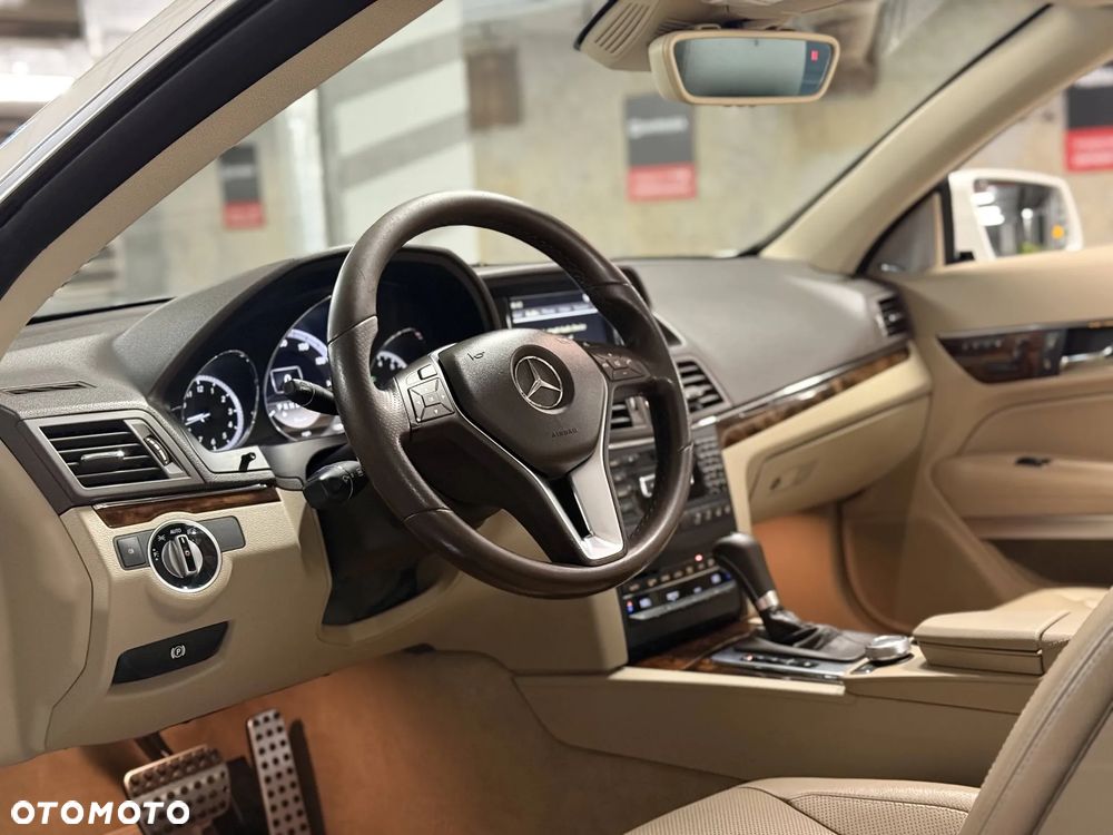 Mercedes-Benz Klasa E 500 BlueEFFICIENCY 7G-TRONIC Elegance - 20