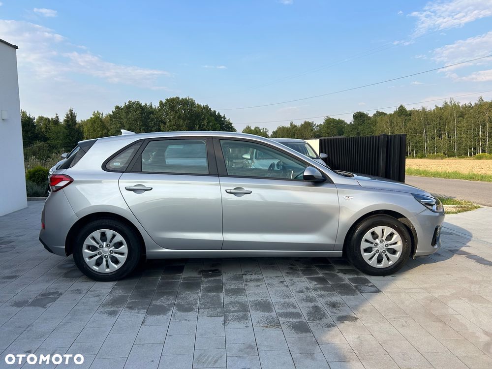 Hyundai i30 1.5 DPI Classic + - 3