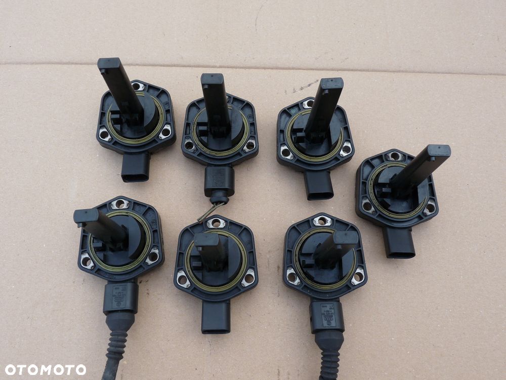 VW SEAT SKODA AUDI CZUJNIK POZIOMU OLEJU 06E907660 - 6