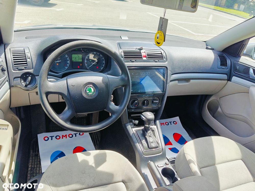 Skoda Octavia 2.0 FSI Elegance Tiptr - 6