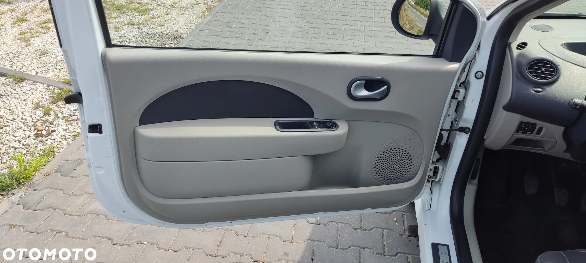Renault Twingo 1.2 16V Night & Day - 19