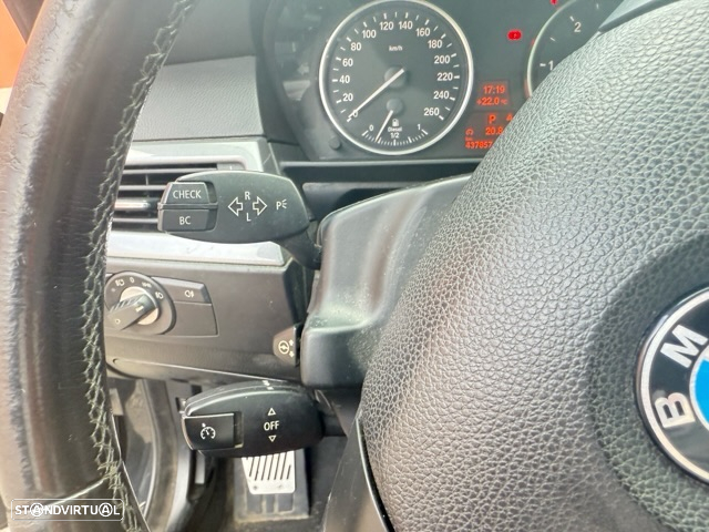 BMW 530 dA Touring - 11