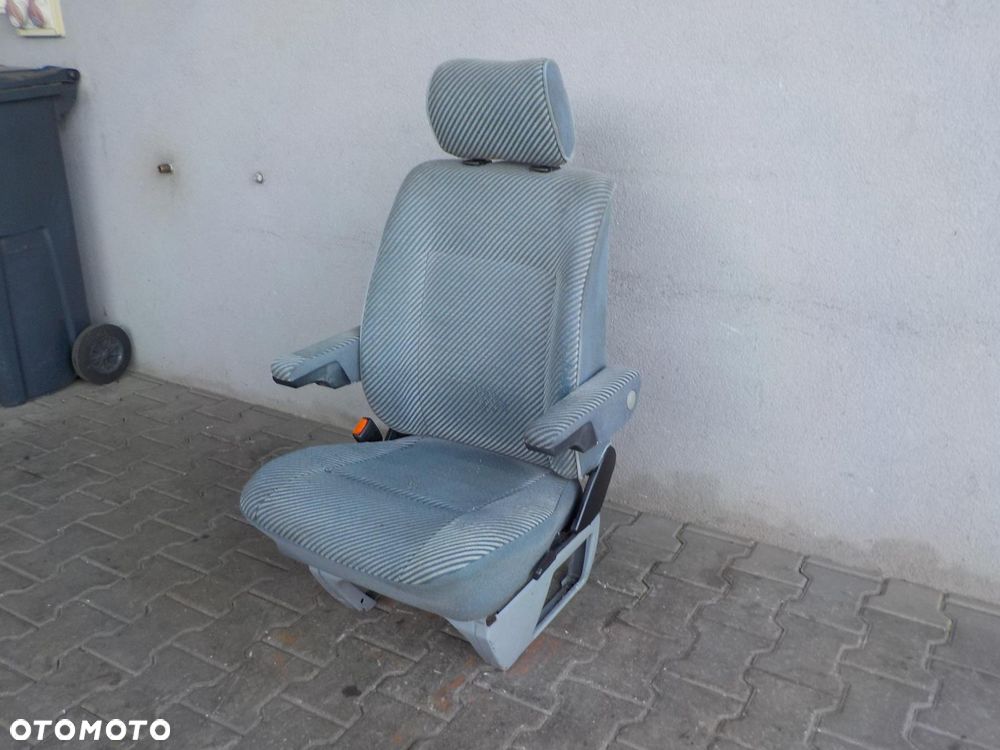 VW T4 FOTEL SIEDZENIE KIEROWCY Z PODŁOKIETNIKAMI - 3