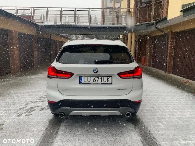 BMW X1 - 15