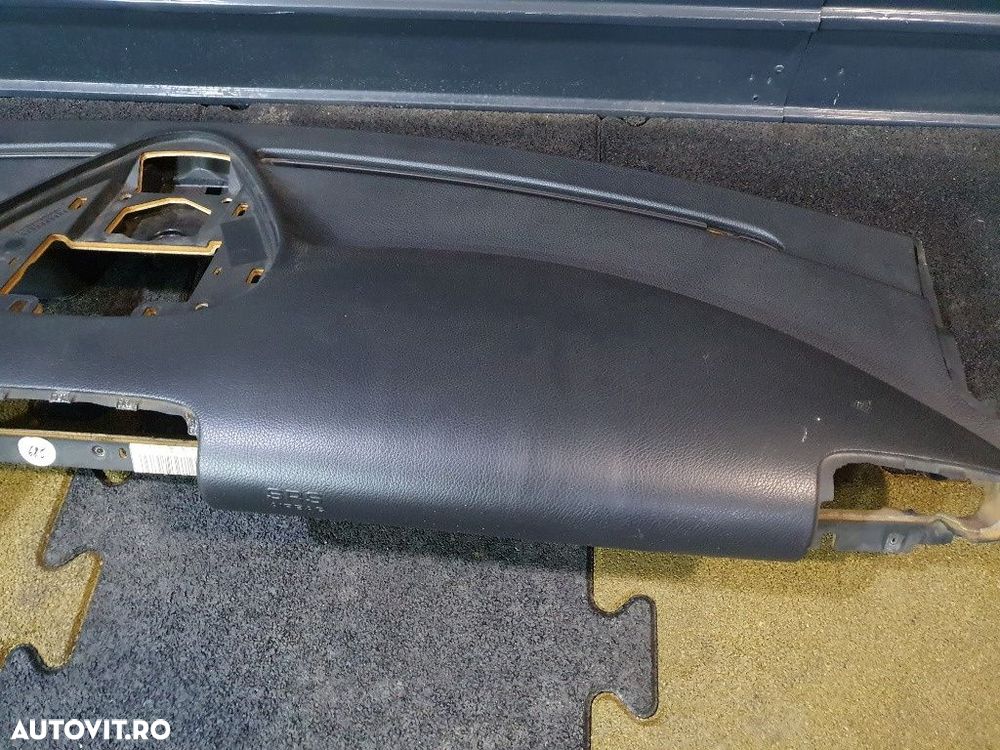 Plansa bord cu airbag pasager  MERCEDES-BENZ C-CLASS T-Model II S203 2001 - 2007 2.2 C 220 CDI OM 611.962  2036800187 - 2