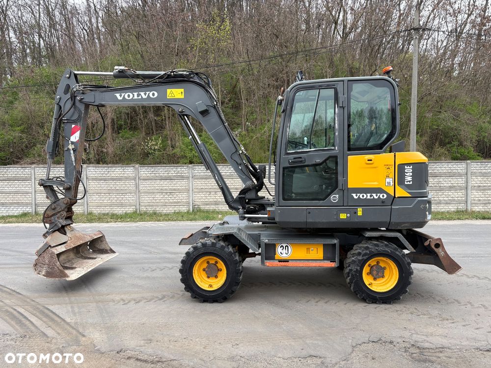 Volvo EW 60E - 1