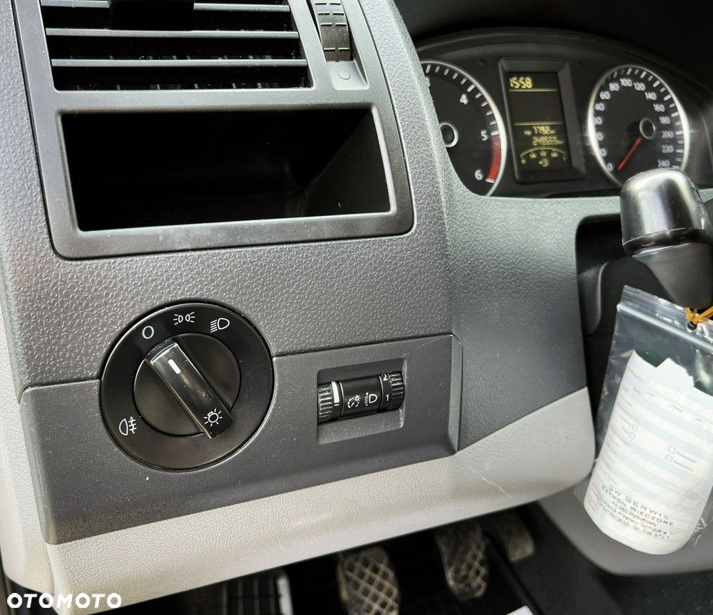 Volkswagen Transporter - 29