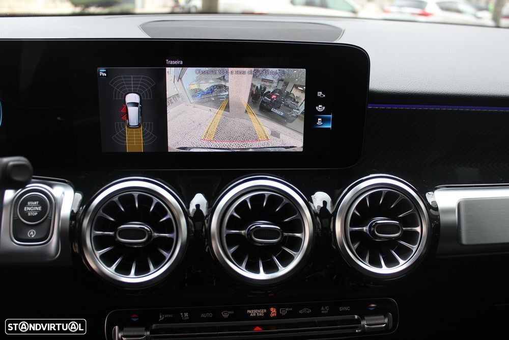 Mercedes-Benz GLB 180 d AMG Line - 22