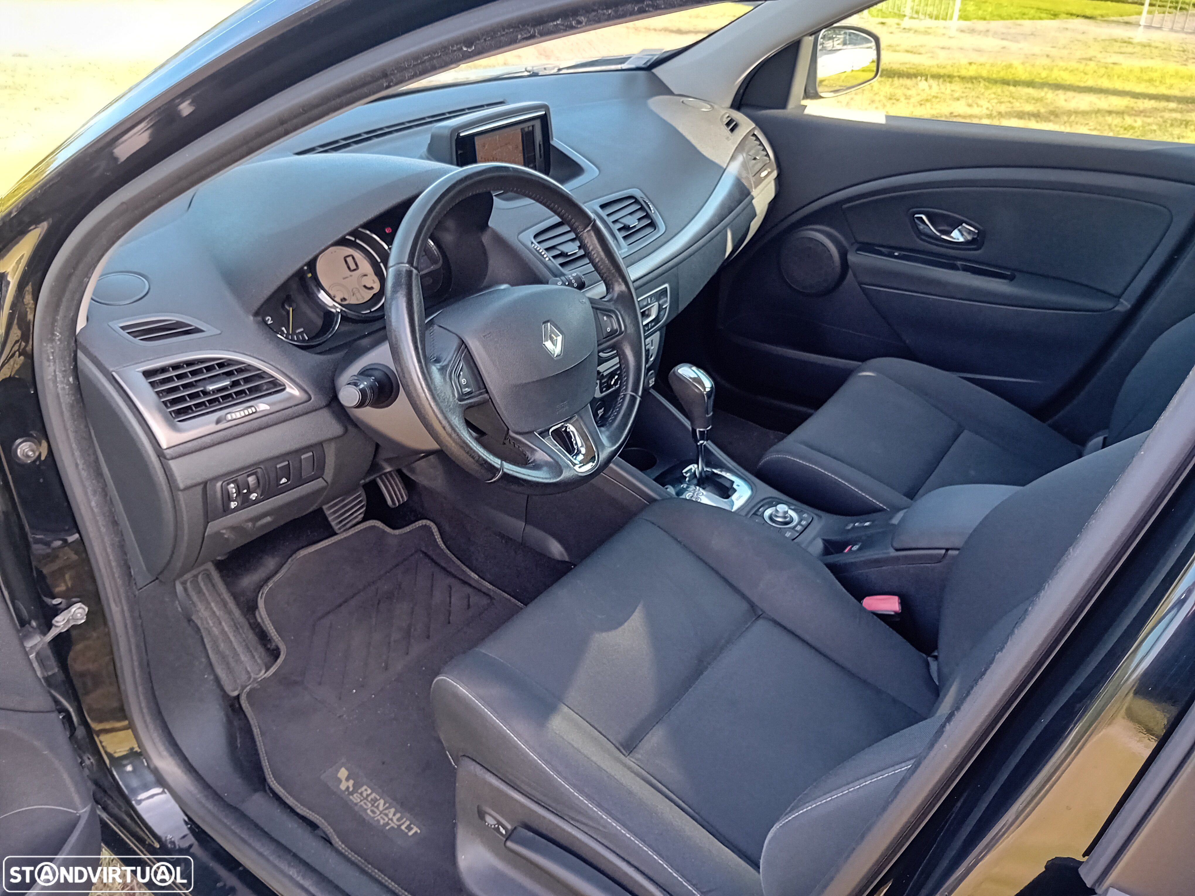 Renault Mégane Sport Tourer dCi 110 FAP EDC Dynamique - 17