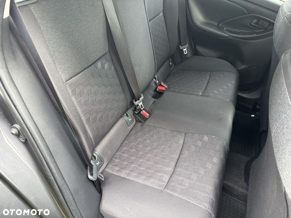 Toyota Yaris Hybrid 1.5 Style - 19