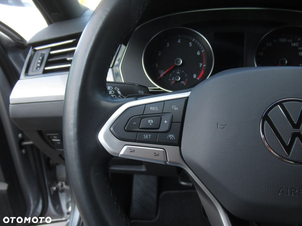 Volkswagen Passat 2.0 TSI Business DSG - 13