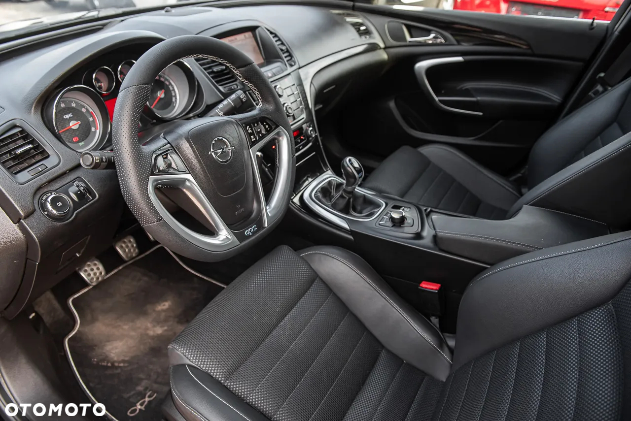 Opel Insignia 2.8 V6 Turbo 4x4 Sports Tourer OPC - 15