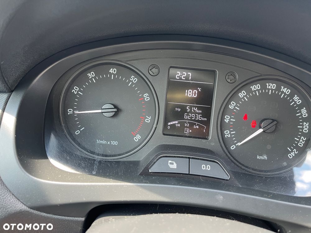 Skoda RAPID 1.2 TSI Edition - 13