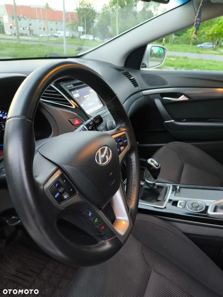 Hyundai i40 1.7 CRDi Comfort + - 21