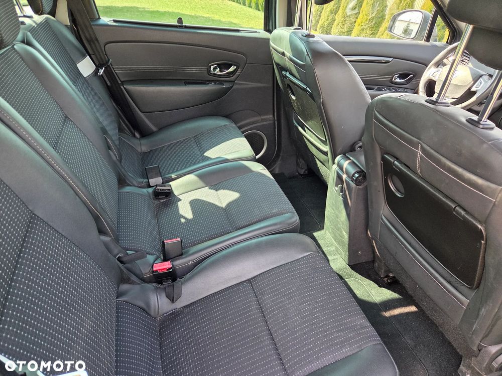Renault Grand Scenic - 8