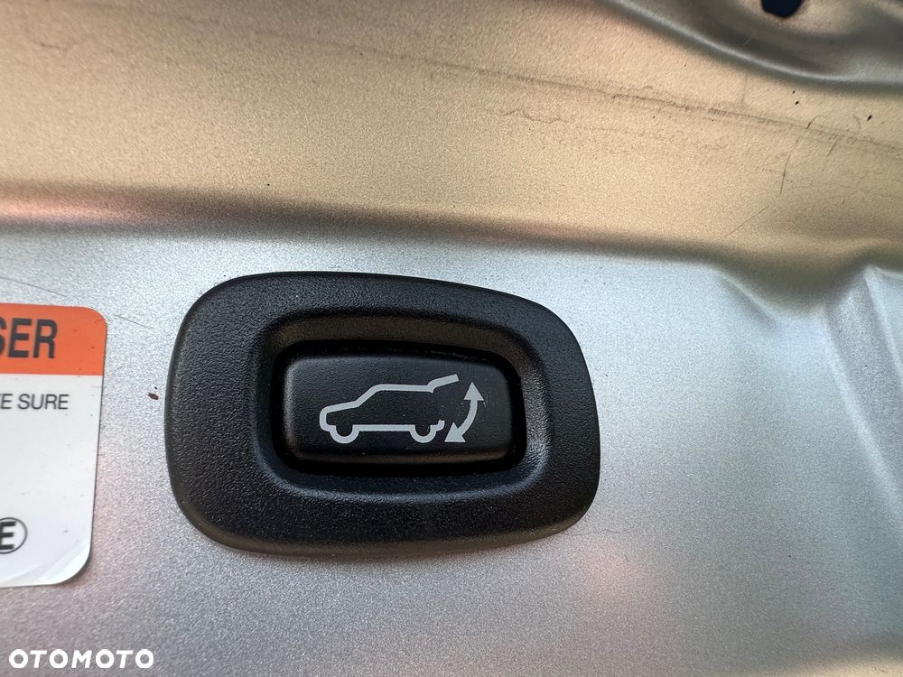 Mitsubishi Outlander 2.0 4WD Plug-In Hybrid Top - 8