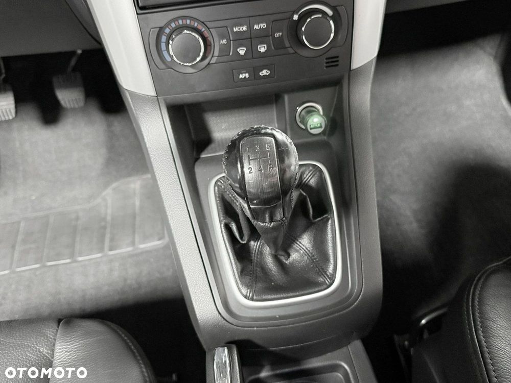 Chevrolet Captiva - 25