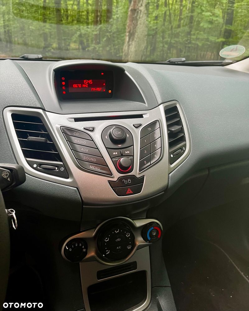 Ford Fiesta 1.25 Platinium X - 10
