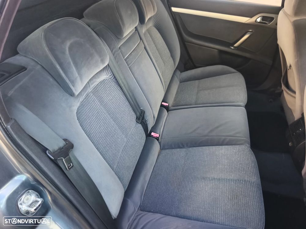 Peugeot 407 SW 1.6 HDi Griffe - 25