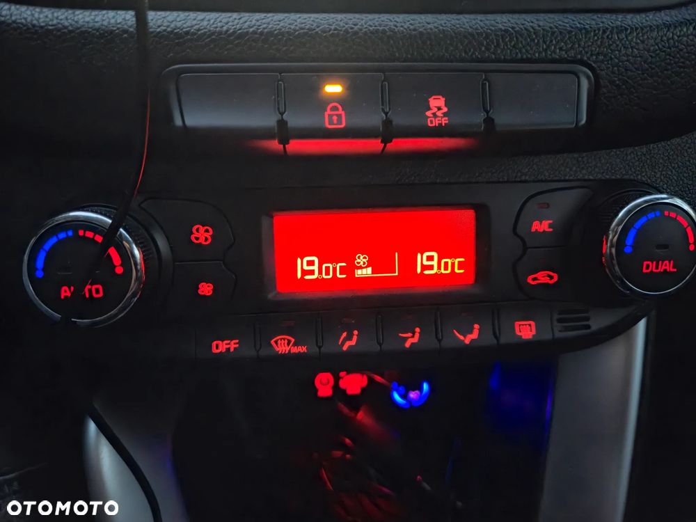 Kia Ceed 1.6 CRDi M - 22
