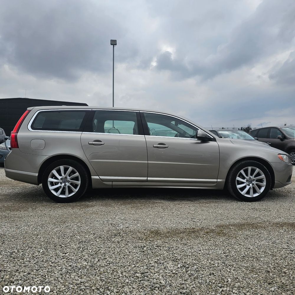 Volvo V70 - 9