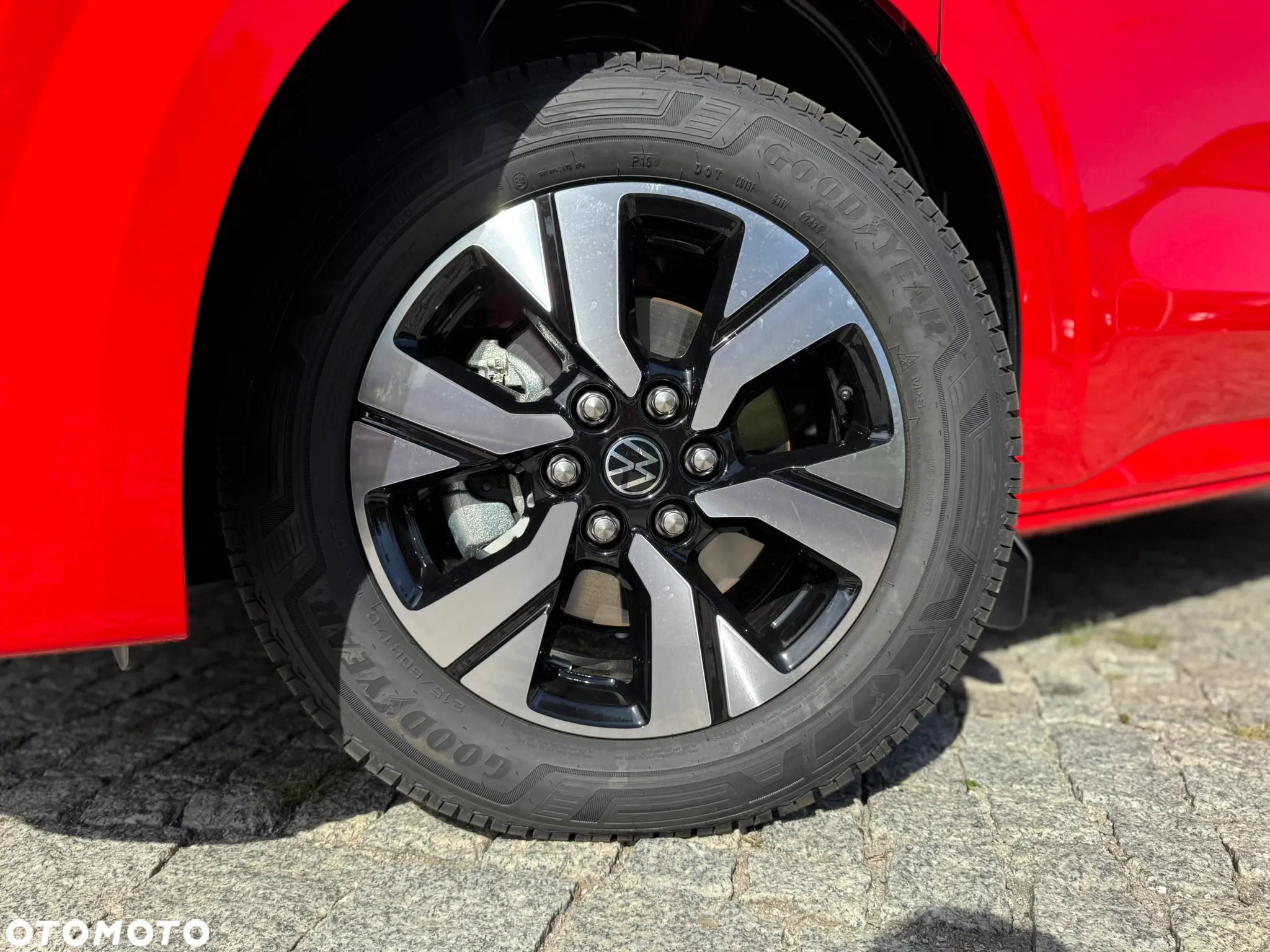 Volkswagen Caravelle 2.0 TDI L2 Style - 11