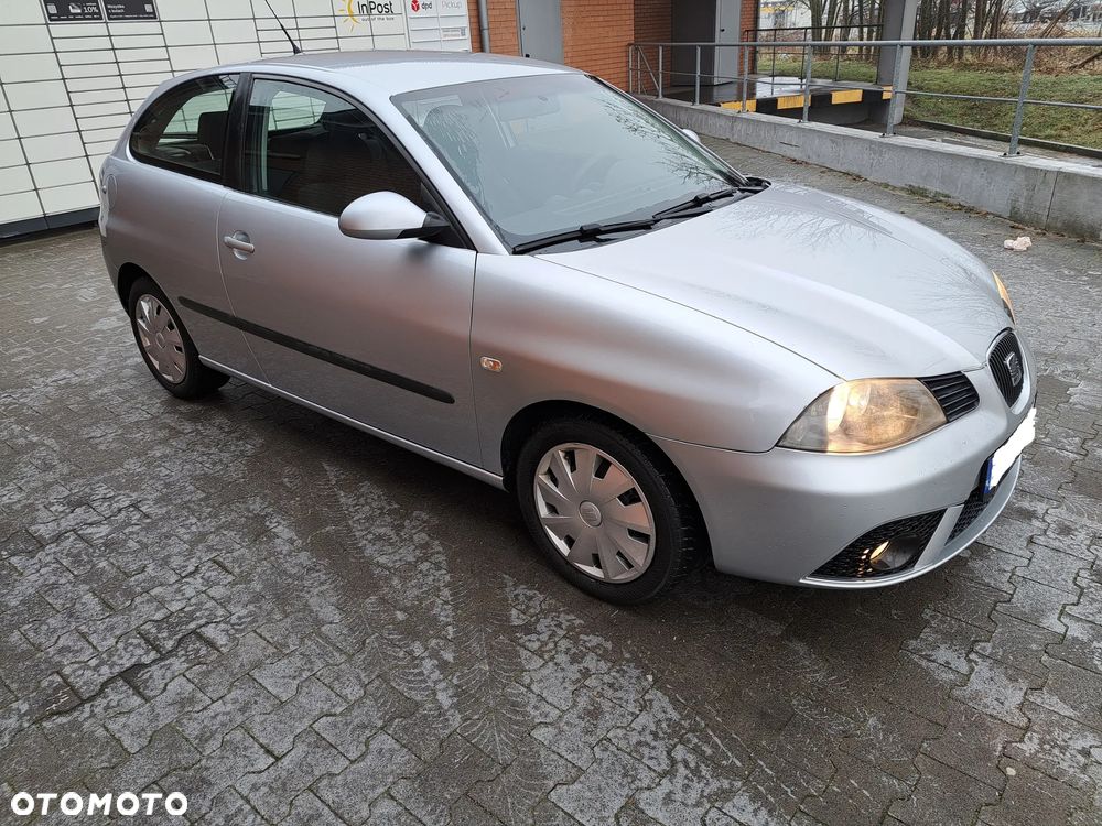Seat Ibiza SC 1.4 16V Sport - 3