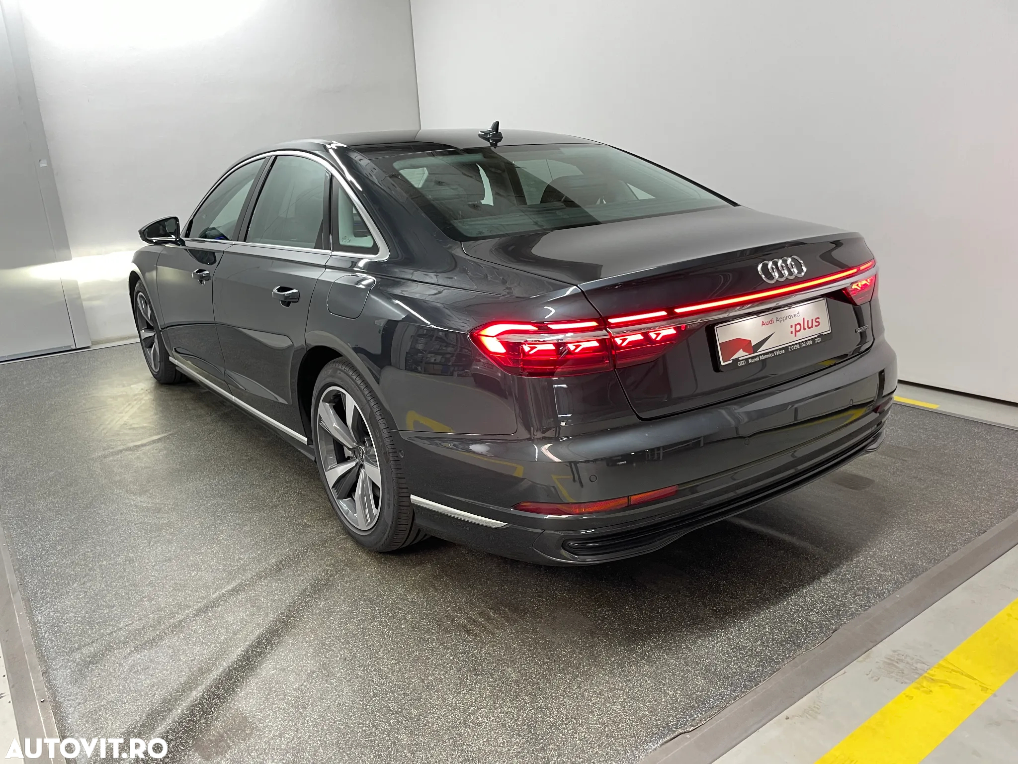 Audi A8 60 TFSI e quattro Tiptronic PHEV - 3