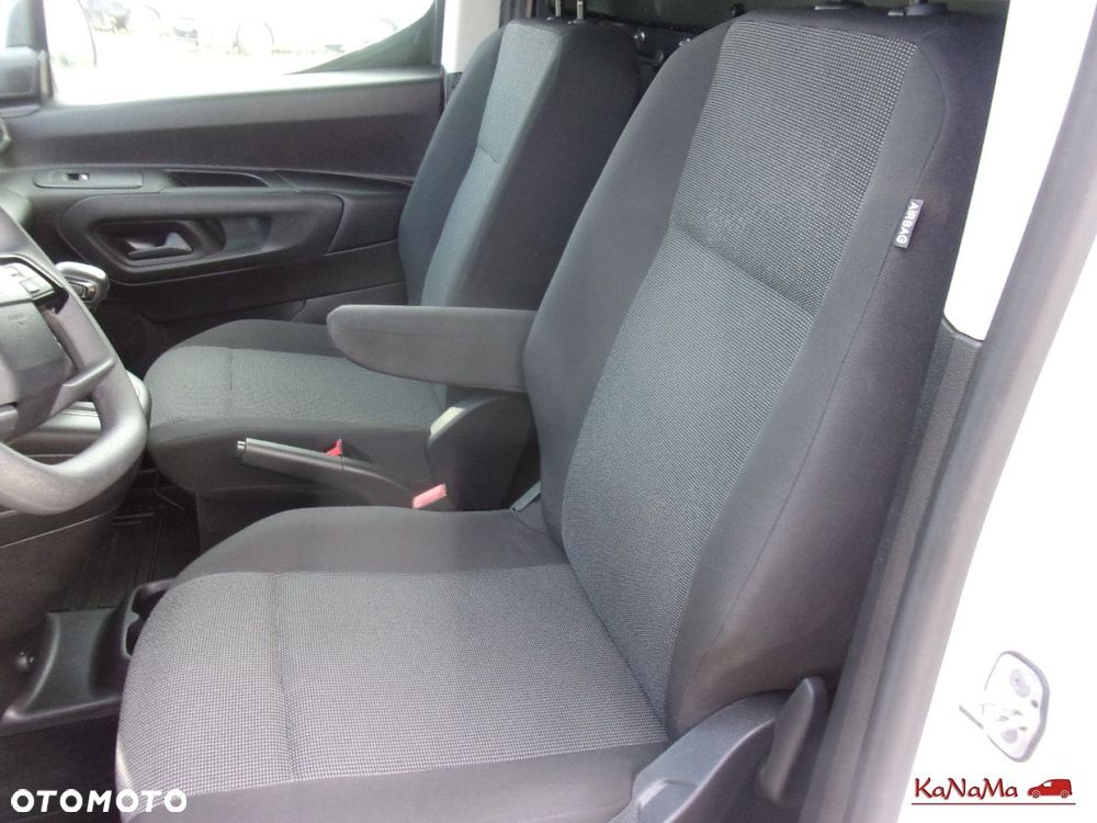 Toyota Proace City - 17