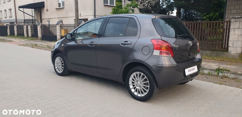 Toyota Yaris 1.33 VVT-i Sol - 5