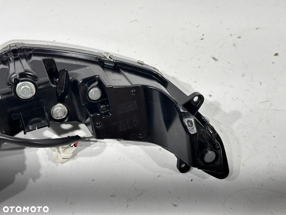 Lampa reflektor przód Aprilia SXR 50 - 8