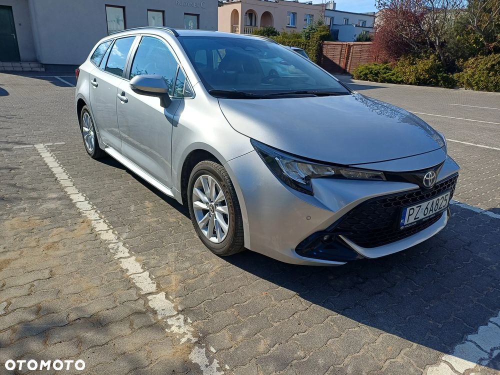 Toyota Corolla 2.0 Hybrid Comfort - 3