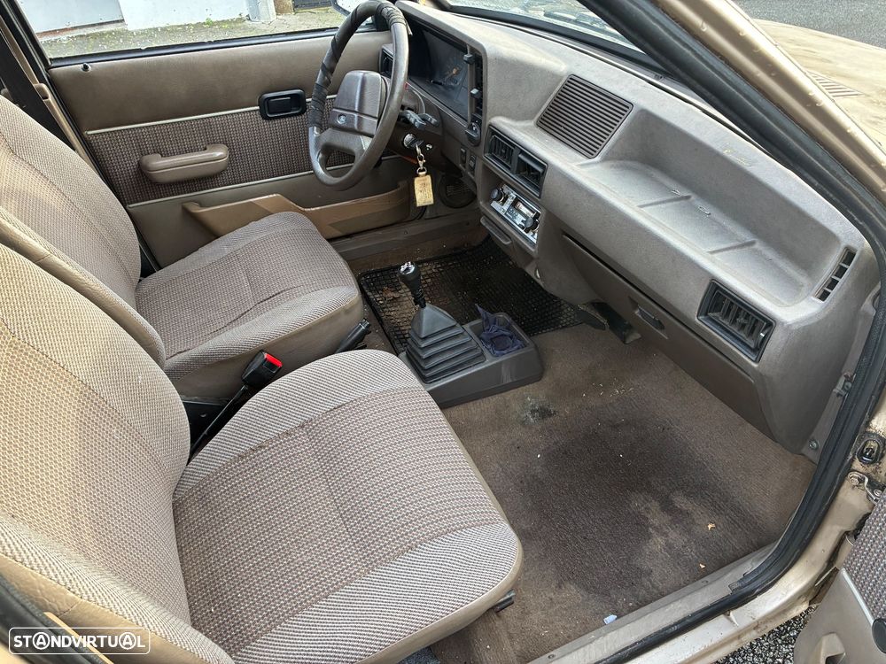 Ford Escort 1.1 Fashion - 12