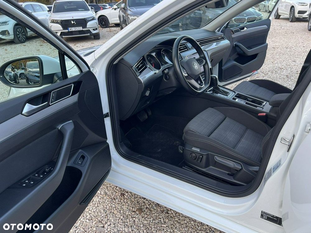 Volkswagen Passat 2.0 TDI EVO Business DSG - 10